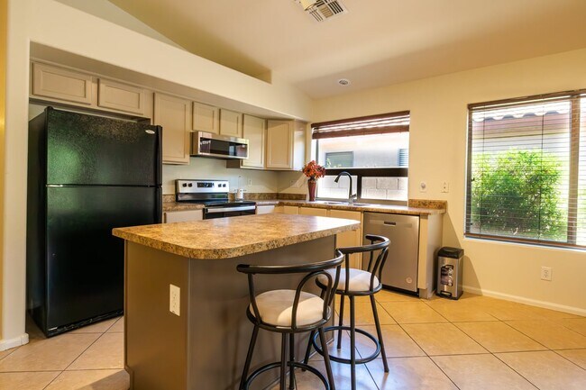Foto del edificio - Spacious North Phoenix Home