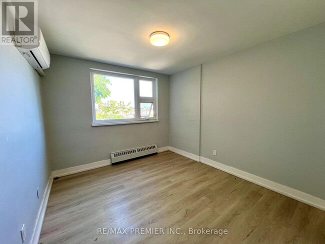 Building Photo - 3046-3046 Jaguar Valley Dr