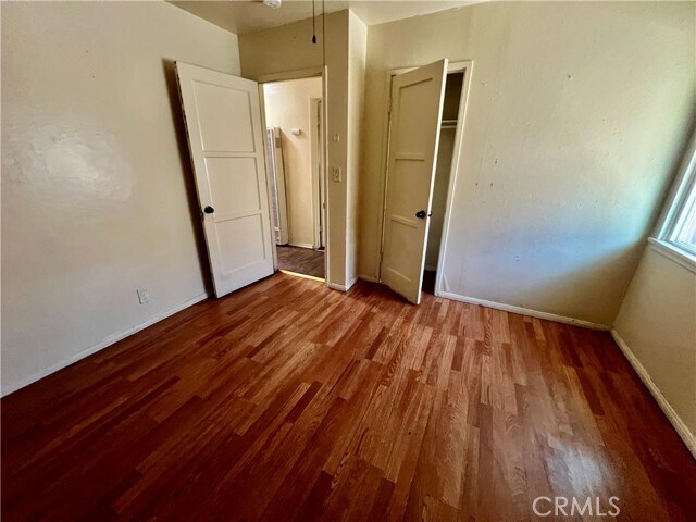 Foto del edificio - 342 S Sycamore Ave