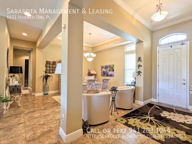 Foto del edificio - 4 Bed 3 Bath with Den Executive Pool Home ...