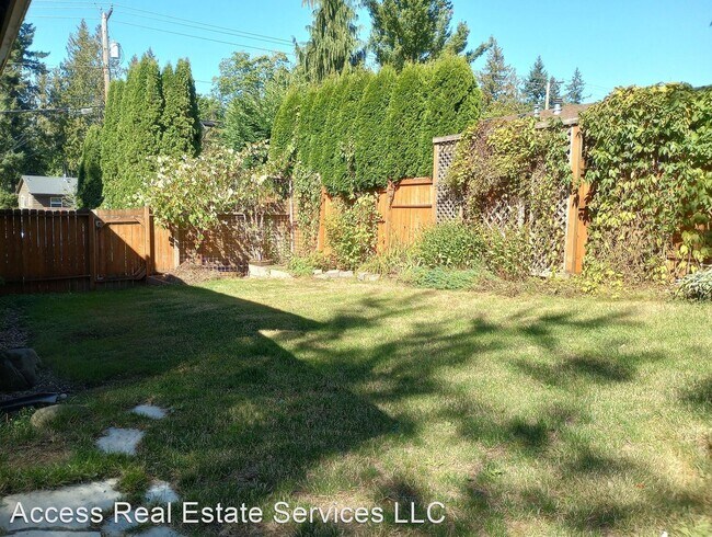 Foto del edificio - 3 br, 1 bath House - 3316 Lakeway Dr