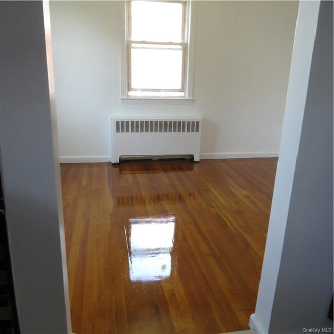 Building Photo - 573 Park Ave