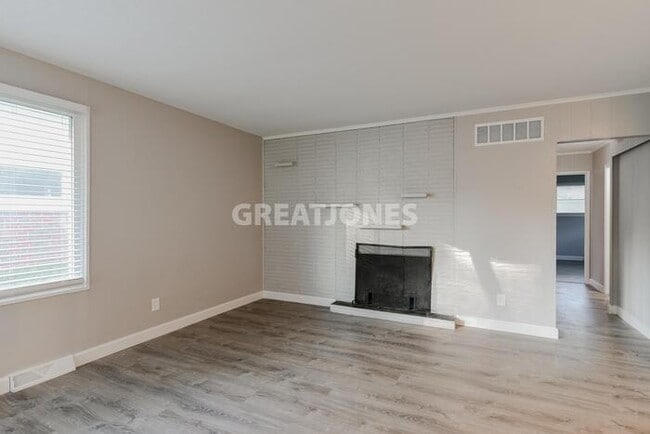 Building Photo - 9730 Lanier Dr