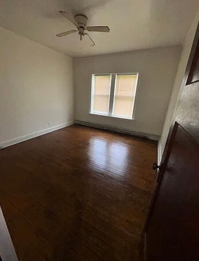 Foto del edificio - 3812 W Villard Ave