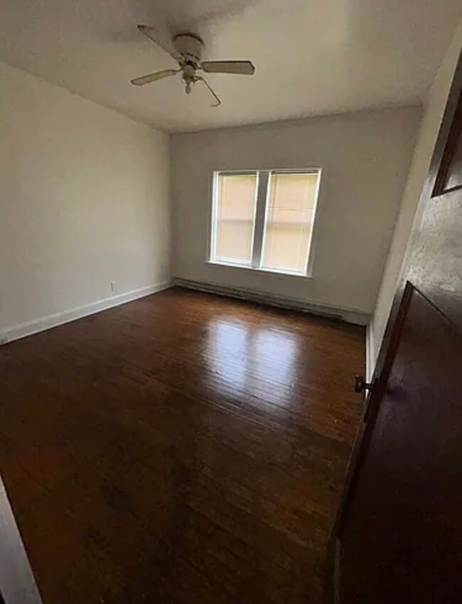 Building Photo - 3812 W Villard Ave
