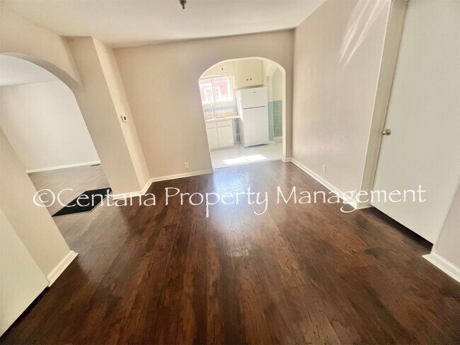 Foto del edificio - Beautiful 1 bedroom in a duplex!