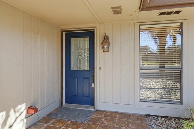 Foto del edificio - 100 Bay Point Dr