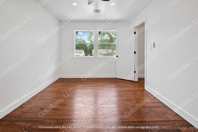 Foto del edificio - 1804 N Louisville Ave