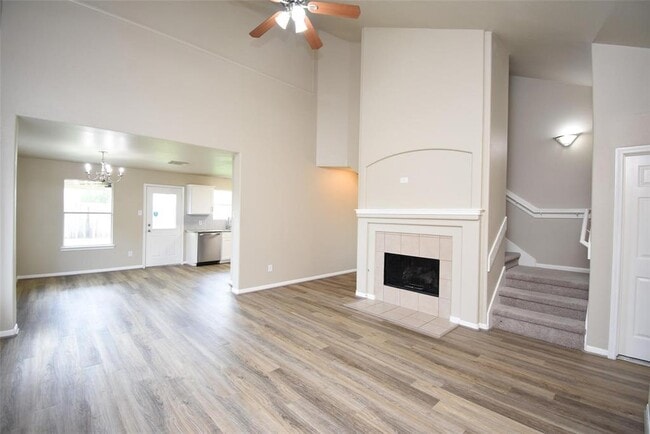 Building Photo - 26306 Hartwill Dr