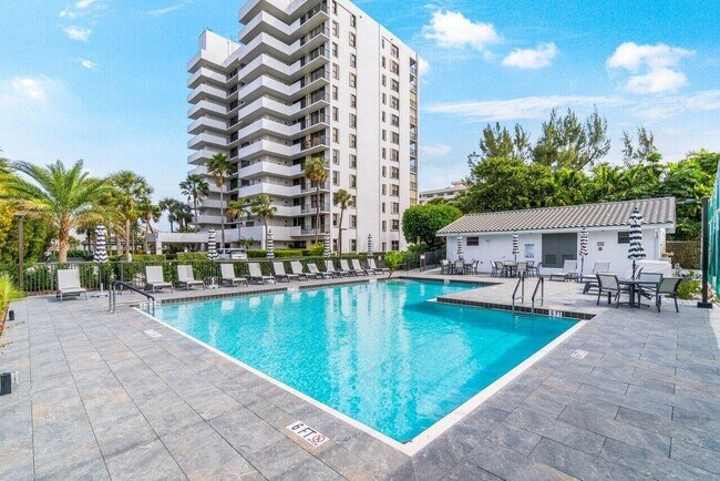 Foto del edificio - 4600 S Ocean Blvd