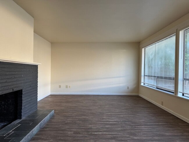 Photo - 16747 3rd Ave NE Apartment