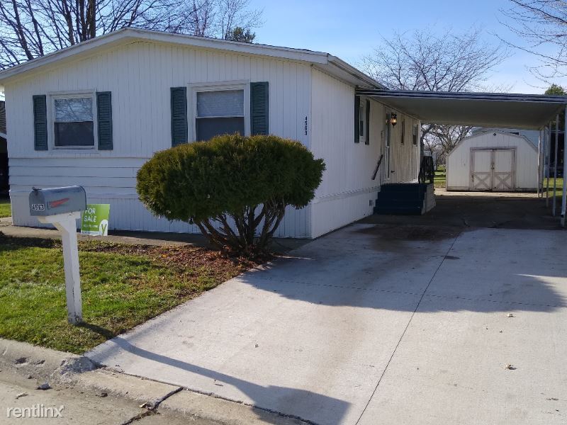 Primary Photo - 4563 Berrywood Dr N