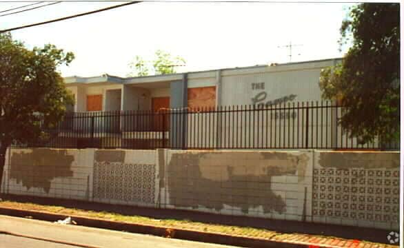 Building Photo - The Cameo Apartments