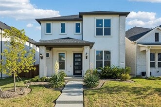 Building Photo - 11476 Chartwell Ct