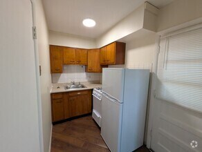 Building Photo - 4764 Ashland Ave
