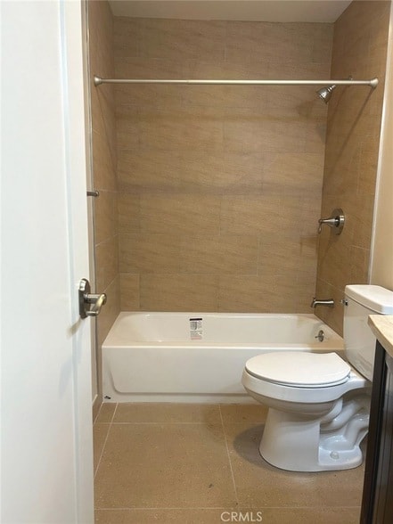Photo - 628 W 59th Place Unit Apartment