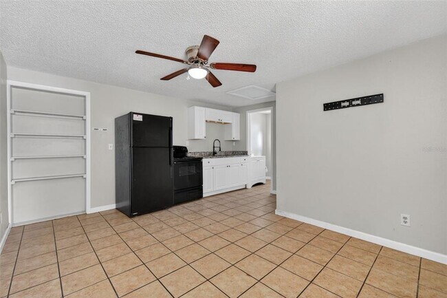 Foto del edificio - 6401 31st St N