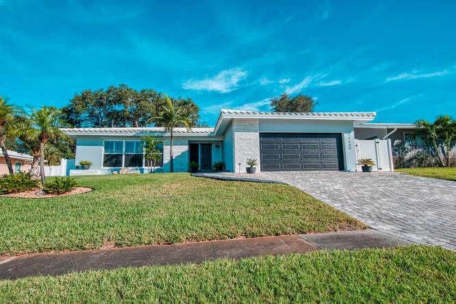 Foto principal - 14665 Crown Dr