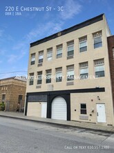 Building Photo - 220 E Chestnut St