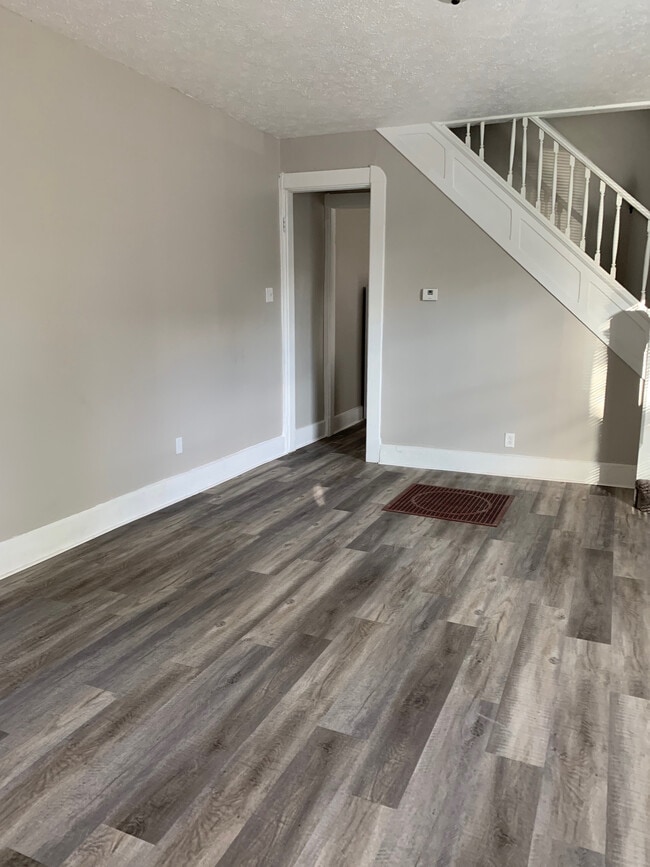 Photo - 1053 Villa Ave House