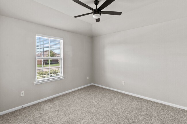 Foto del edificio - 2218 Levant Ln