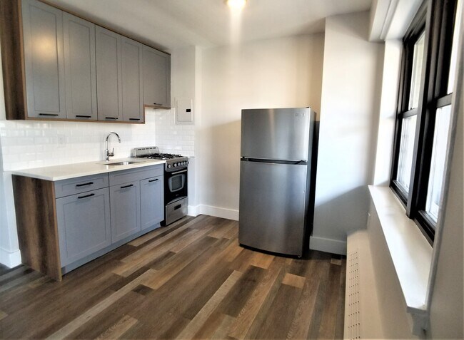 Building Photo - 1365 St Nicholas Ave