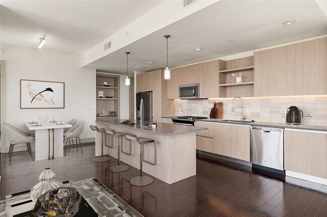 Foto del edificio - 5280 Caroline St
