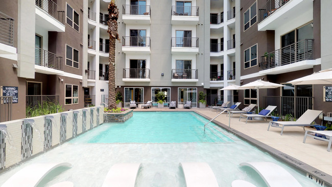 Alta West Gray Apartments - Houston, TX | Apartments.com