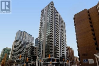 Building Photo - 340 Queen St