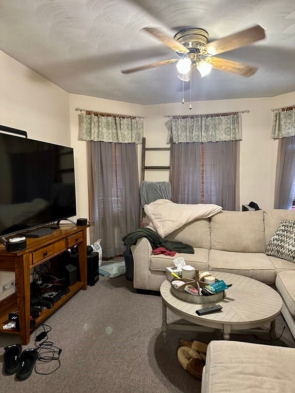 Foto del edificio - 19 Boston Ave