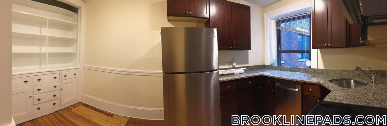 Primary Photo - 1463 Beacon St