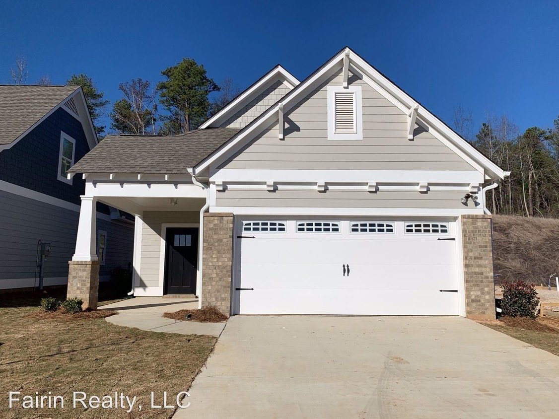 Primary Photo - 3 br, 2 bath House - 2791 Village Lane
