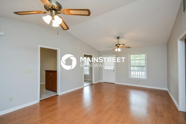 Foto del edificio - 3 Bedroom Pet-Friendly Home in Snellville, GA with Main Street Renewal