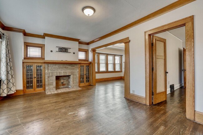 Foto del edificio - 5113 W Wisconsin Ave