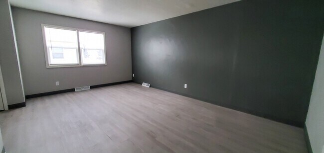 Foto del edificio - 987 7th St