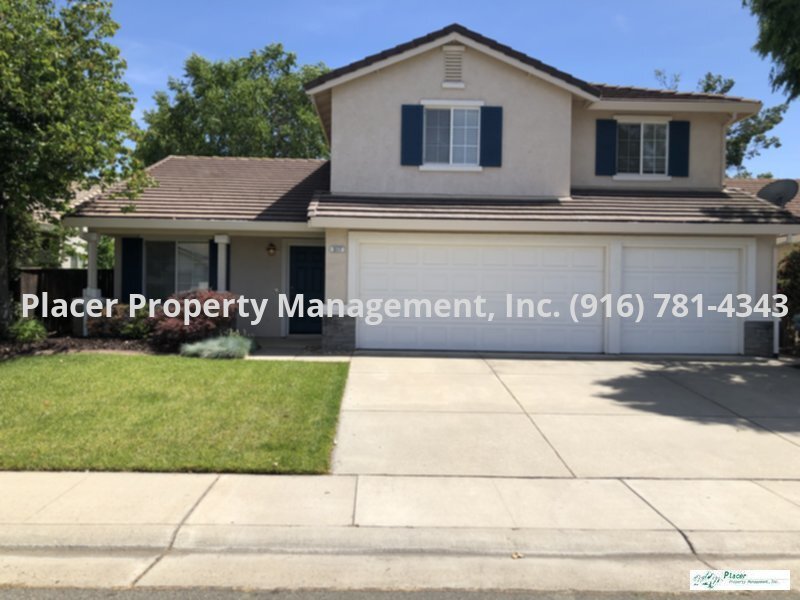 Beautiful 2 Story in Lincoln w/3 Car Garag... House for Rent in