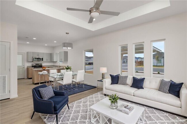 Building Photo - 10 Clarence Dr