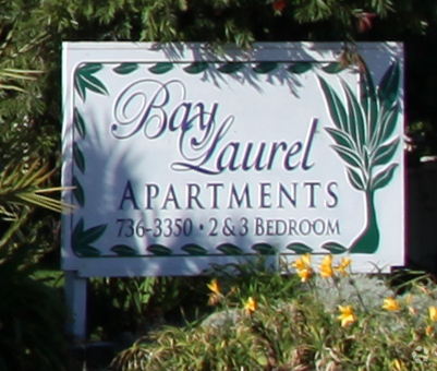 Letreros - Bay Laurel Apartments