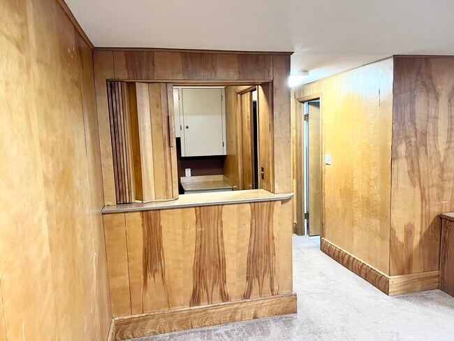 Minibar - 640 S Shields St
