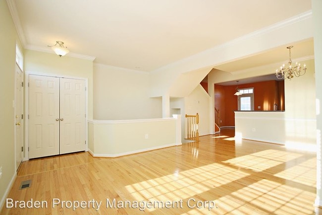 Building Photo - 339 Rolkin Rd