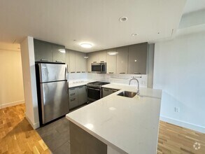 Building Photo - 310 Clarkson Ave