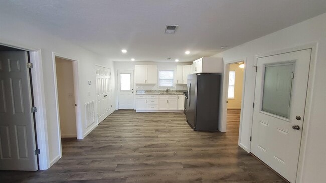 Building Photo - 120 Julia D Ln