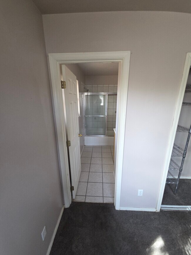 Foto del edificio - 10228 Belnap Pl