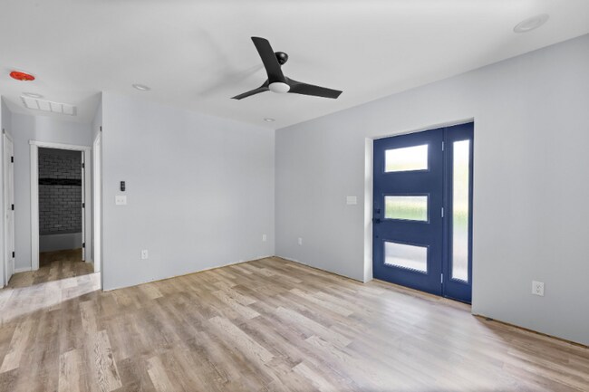 Foto del edificio - 6 Brightley Ln