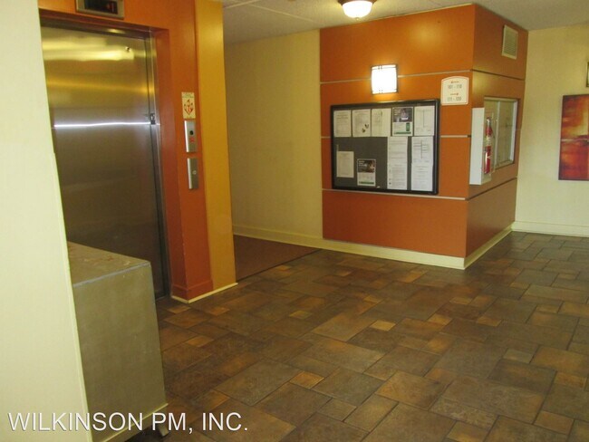 Foto del edificio - 2 br, 2 bath House - 75 S. Reynolds St #409