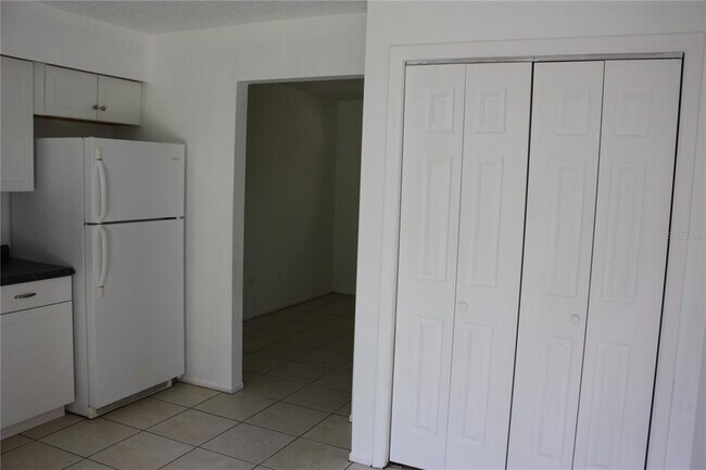 Foto del edificio - 7965 W Fern Pl