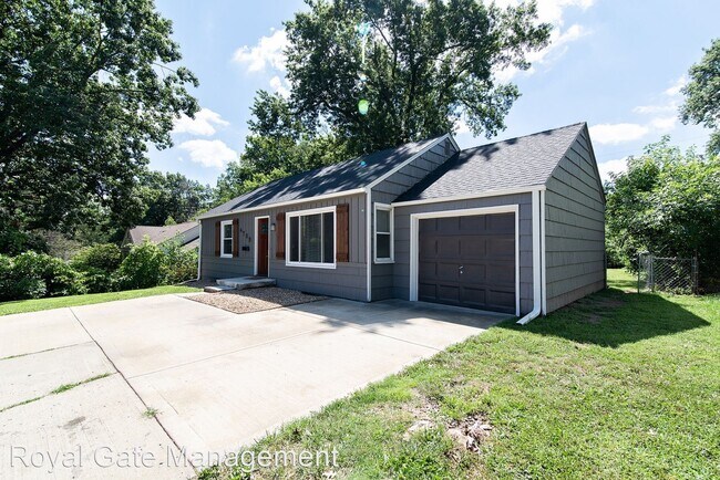 Building Photo - 3 br, 2 bath House - 4709 W 75th St