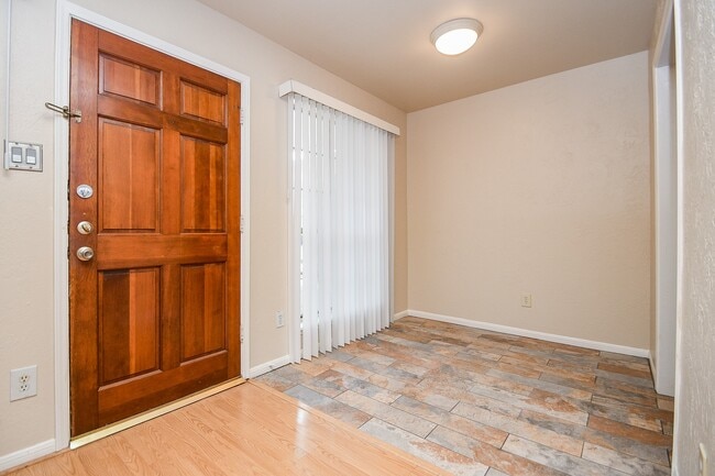 Foto del edificio - 2507 Montrose Blvd