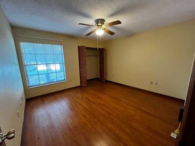 Foto del edificio - 2277 Pomeroy Rd