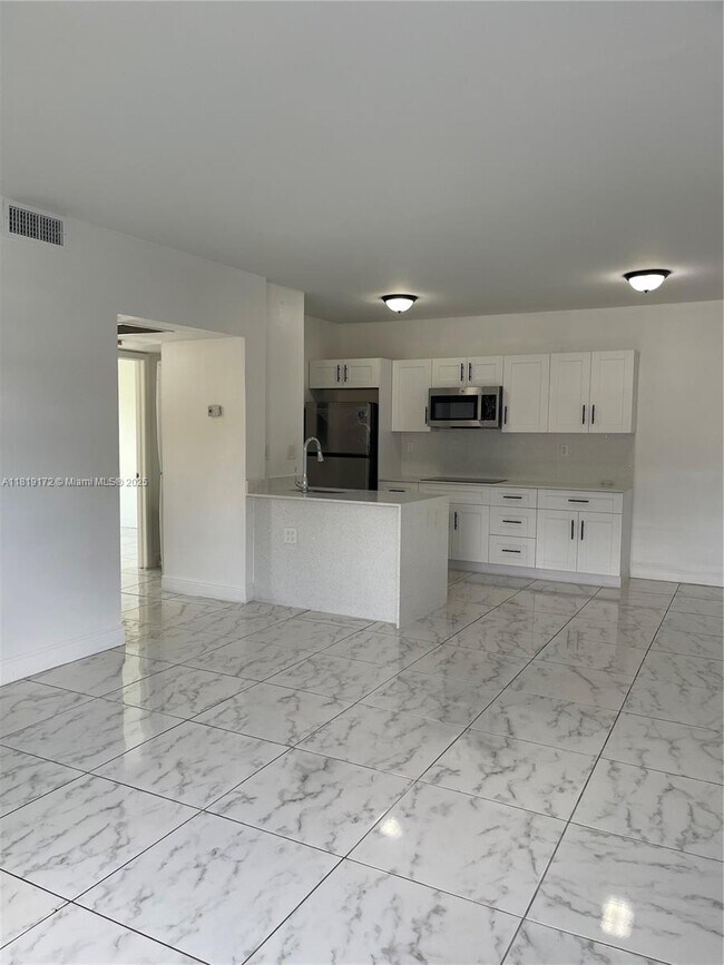 Foto del edificio - 15699 SW 73rd Cir Terrace